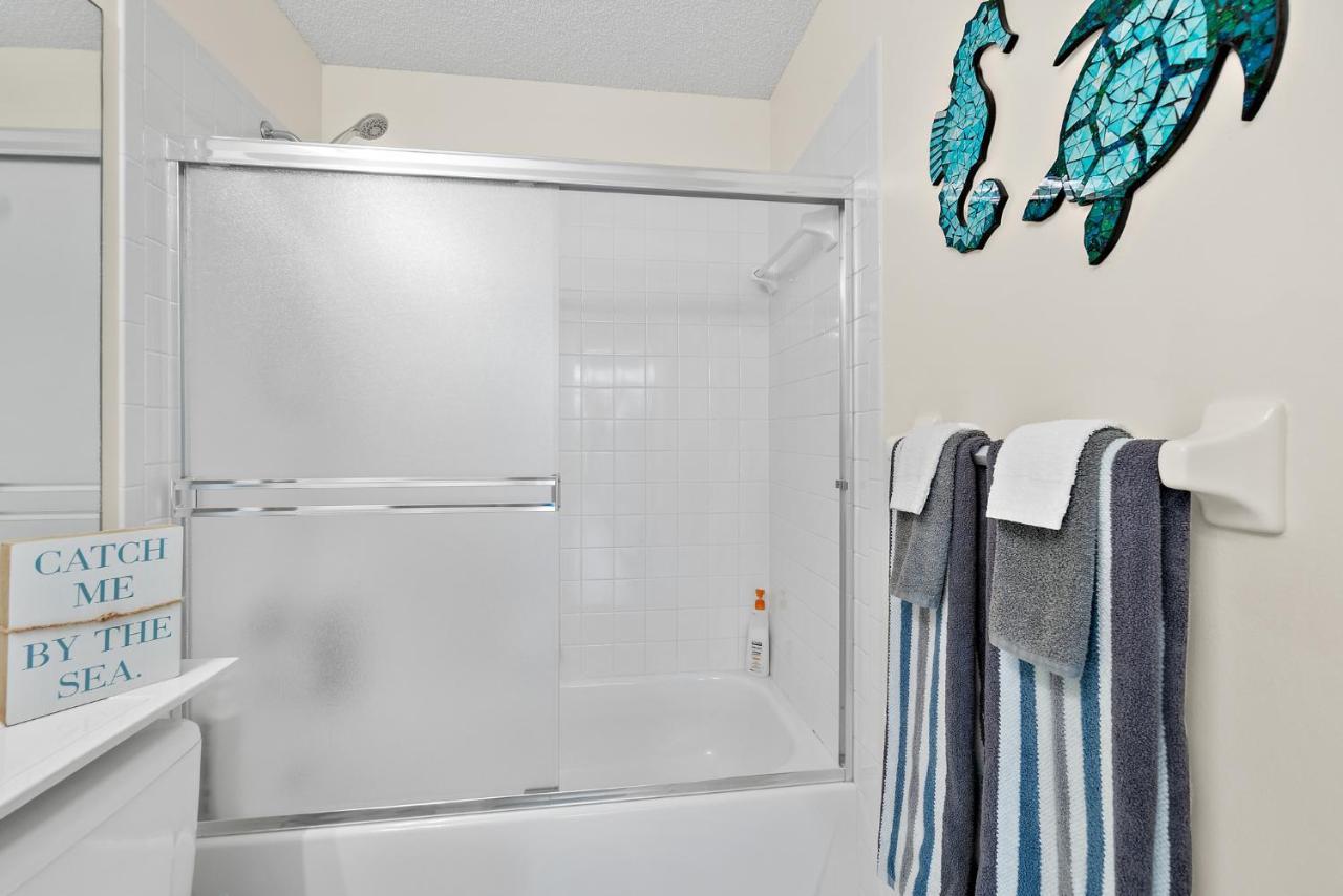 Oceanview Haven - 2Br Beach Townhome With Patio, Shared Heated Pool Steps From Paradise Beach Park! Melbourne Luaran gambar